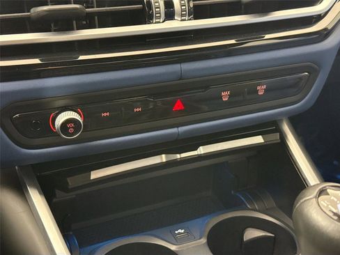Used 2023 BMW M3 w/ M Carbon Exterior Package RWD image 24