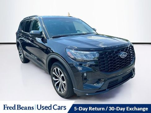 Certified 2025 Ford Explorer ST-Line AWD/4WD image 1