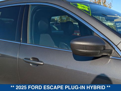 Certified 2025 Ford Escape PHEV image 10