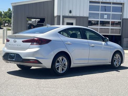 Used 2019 Hyundai Elantra SEL FWD image 13