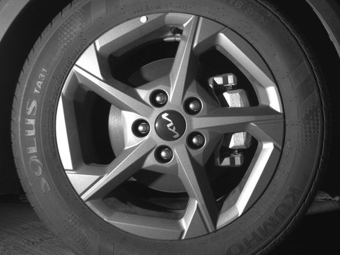 Used 2025 Kia K4 LXS image 13