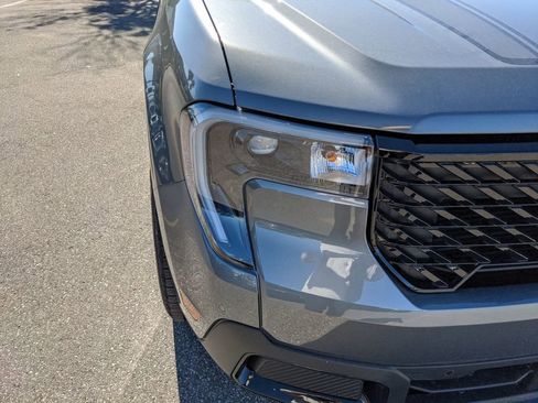 New 2026 Ford Maverick Lariat w/ Black Appearance Package image 10