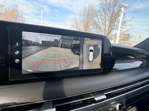 Used 2024 Hyundai Palisade Calligraphy image 30