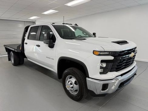 New 2026 Chevrolet Silverado 3500 W/T w/ WT Convenience Package image 3