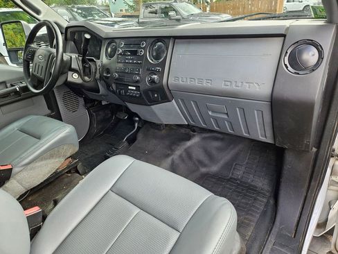 Used 2016 Ford F450 XL w/ Power Equipment Group image 16