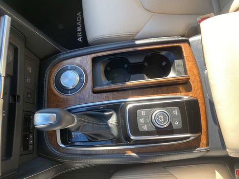 Used 2024 Nissan Armada SL w/ Captain's Chairs Package image 29