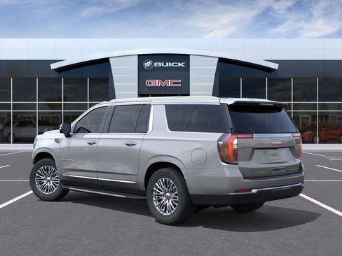 New 2025 GMC Yukon XL Elevation image 3
