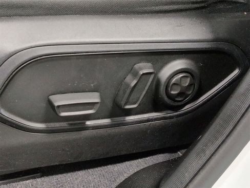 Certified 2023 Jeep Grand Cherokee Altitude image 17