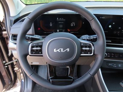 New 2026 Kia Carnival