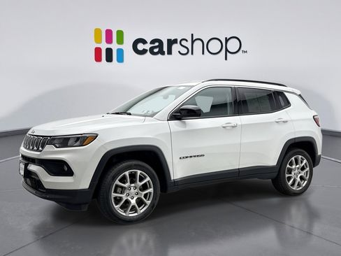Used 2022 Jeep Compass Latitude AWD/4WD image 1