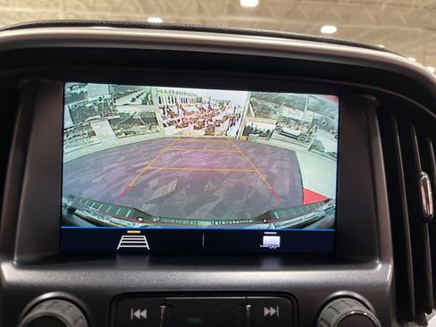 Certified 2022 GMC Canyon Elevation image 33