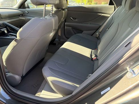 New 2026 Hyundai Elantra SEL Sport FWD image 20