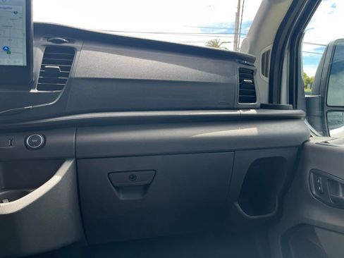 Used 2022 Ford E-Transit 148 High Roof Extended RWD image 19