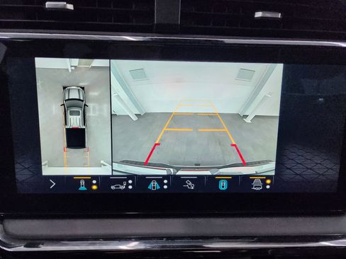 Used 2022 GMC Sierra 1500 AT4X image 14