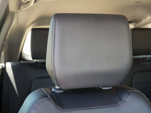 Used 2018 Honda CR-V Touring image 24