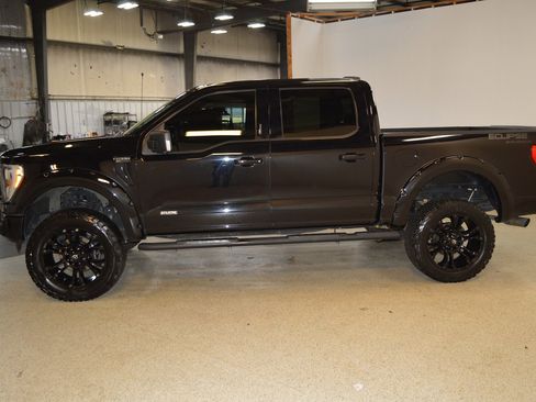 Used 2021 Ford F150 XLT w/ Equipment Group 302A High image 6