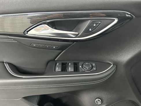 Used 2023 Buick Envision Essence w/ Sport Touring Package AWD/4WD image 11