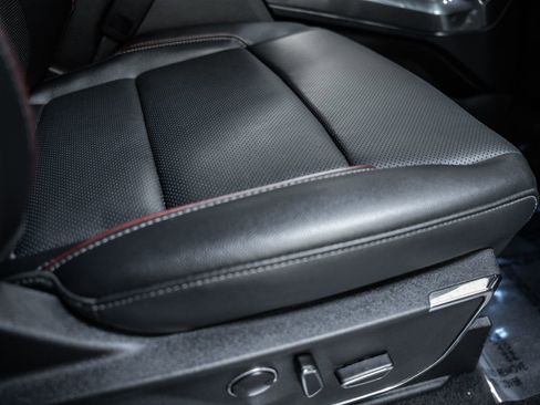 Certified 2023 Ford F150 Lariat w/ Equipment Group 502A High image 42