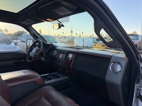 Used 2011 Ford F450 King Ranch w/ King Ranch w/Chrome Pkg image 29