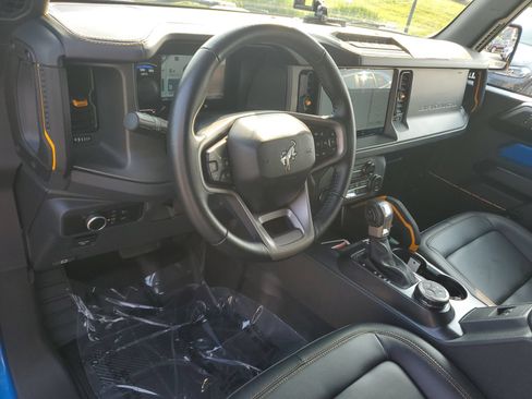 Used 2024 Ford Bronco Badlands AWD/4WD image 8
