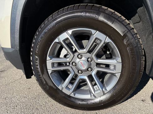 New 2026 GMC Terrain Elevation w/ LPO, Floor Liner Package image 36