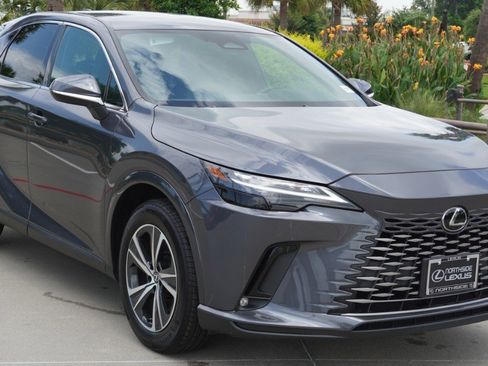 Used 2025 Lexus RX 350 FWD w/ Technology Package image 3