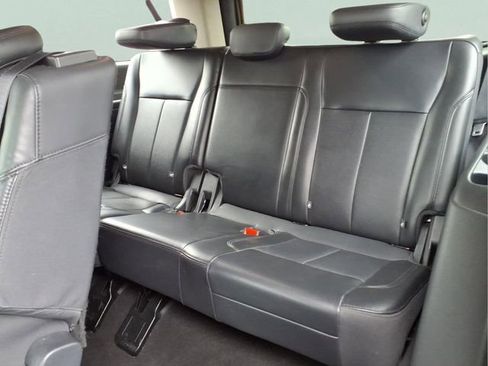 Used 2024 Ford Expedition Max XLT AWD/4WD image 18