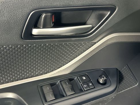 Used 2021 Toyota C-HR LE image 17