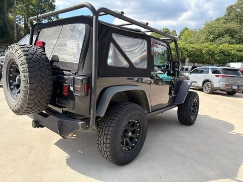 Used 2015 Jeep Wrangler Rubicon w/ Power Convenience Group AWD/4WD image 8