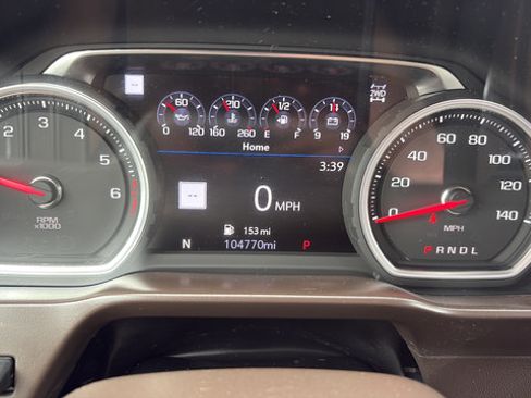 Used 2019 Chevrolet Silverado 1500 LTZ w/ LTZ Premium Package AWD/4WD image 11