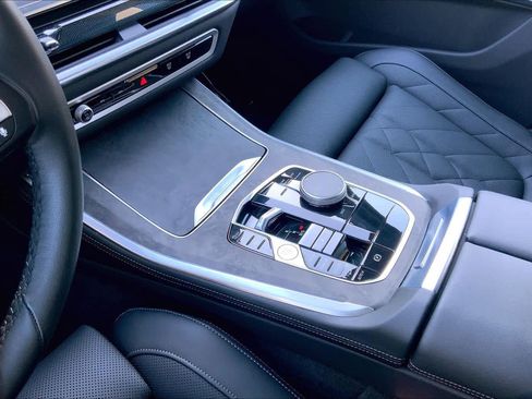 Certified 2025 BMW X5 xDrive40i w/ Premium Package image 16