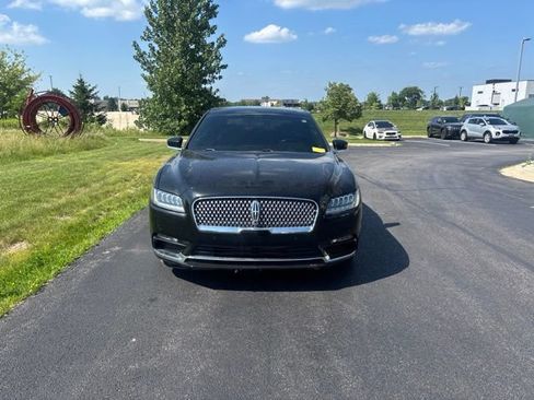 Used 2017 Lincoln Continental Reserve w/ Luxury Package AWD/4WD image 2