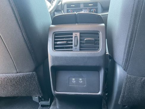Used 2026 Nissan Rogue SV FWD image 12