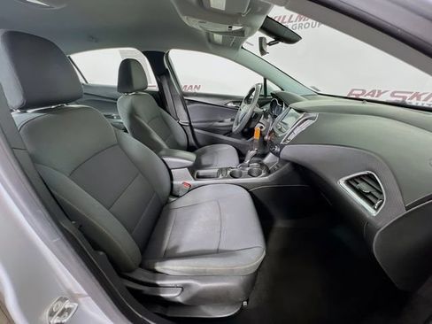 Used 2019 Chevrolet Cruze LS w/ LS Convenience Package FWD image 35