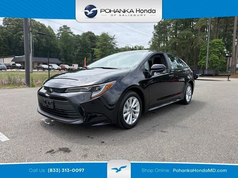 Used 2026 Toyota Corolla LE w/ LE Premium Package FWD image 1