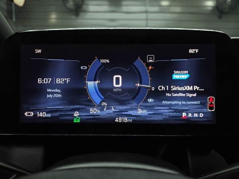 Used 2024 Chevrolet Equinox EV LT FWD image 23