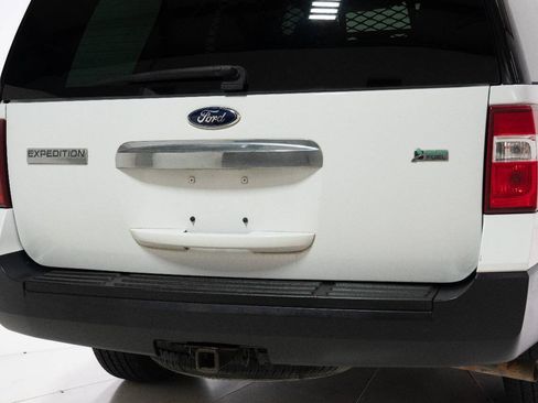 Used 2014 Ford Expedition XL RWD image 14