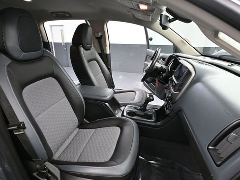 Used 2019 Chevrolet Colorado Z71 image 46