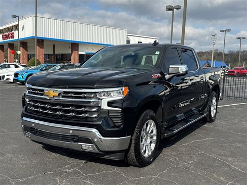 Used 2025 Chevrolet Silverado 1500 LTZ w/ Z71 Off-Road Package image 2