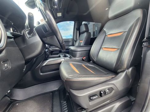 Used 2021 GMC Sierra 1500 AT4 w/ AT4 Premium Package image 12