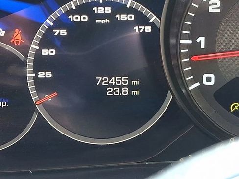 Used 2019 Porsche Cayenne AWD/4WD image 25