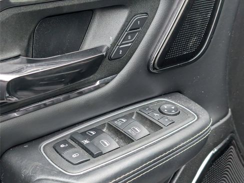 Used 2022 RAM 1500 Limited AWD/4WD image 16