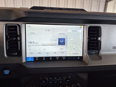 New 2025 Ford Bronco Outer Banks w/ Sasquatch Package image 36