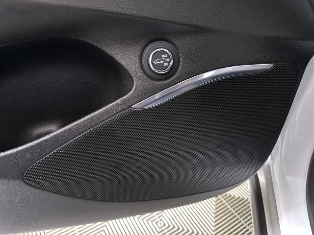 Used 2023 Buick Enclave Essence FWD image 25