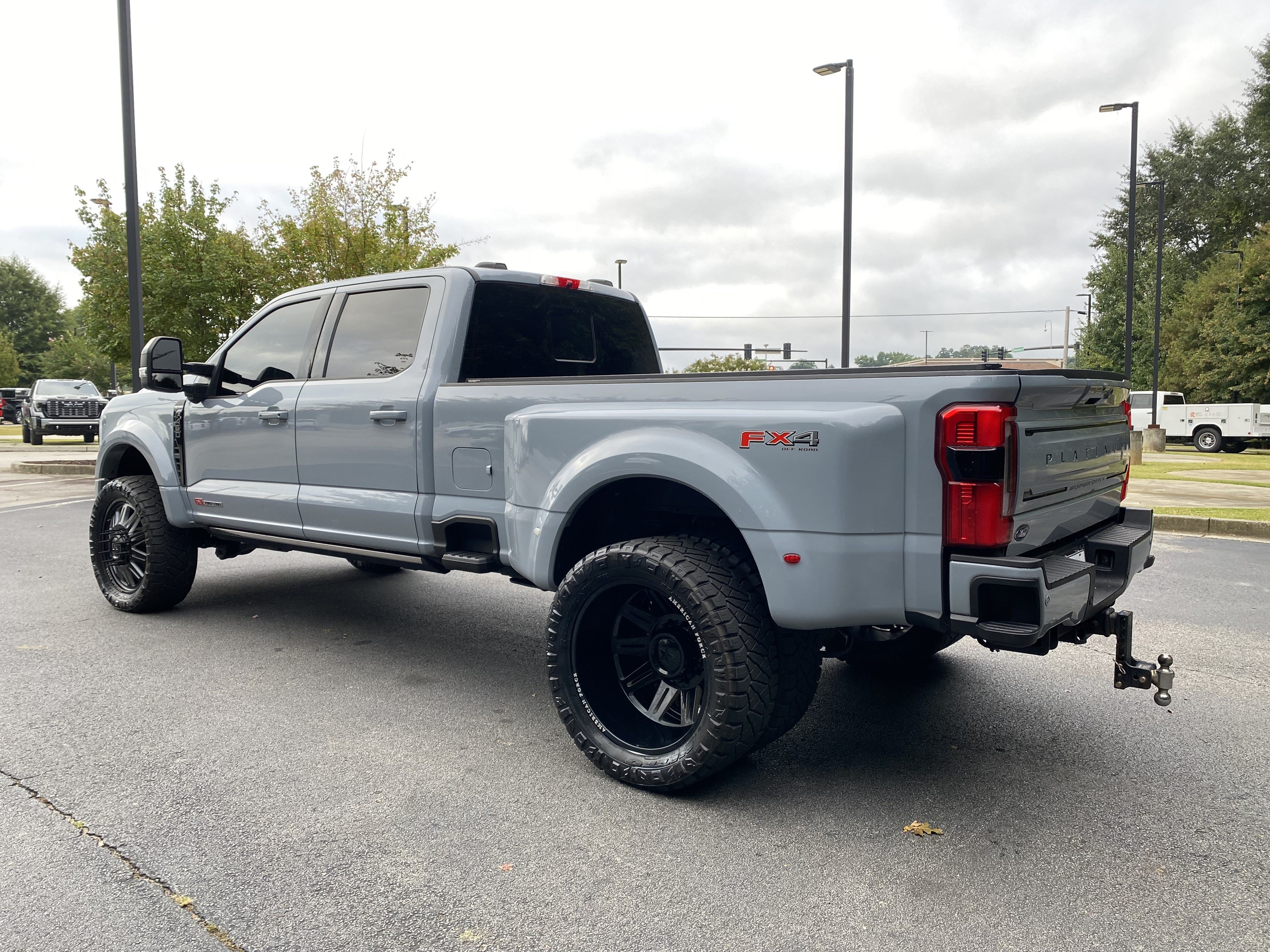 Used 2025 Ford F450 Platinum w/ FX4 Off-Road Package AWD/4WD image 7