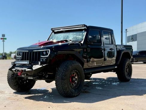 Used 2022 Jeep Gladiator Rubicon w/ Cold Weather Group AWD/4WD image 4