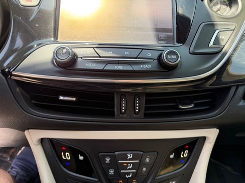 Used 2017 Buick Envision Essence FWD image 46
