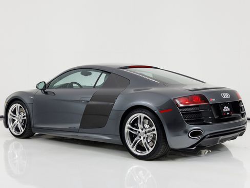 Used 2011 Audi R8 V10 AWD/4WD image 5