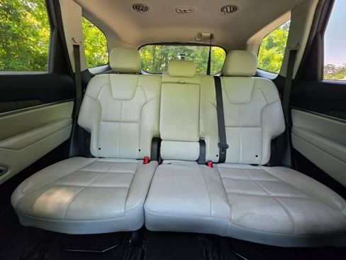 Used 2024 Kia Telluride EX FWD image 29