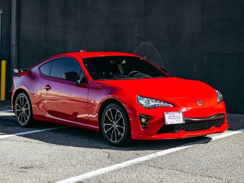 Used 2018 Toyota 86 GT image 7